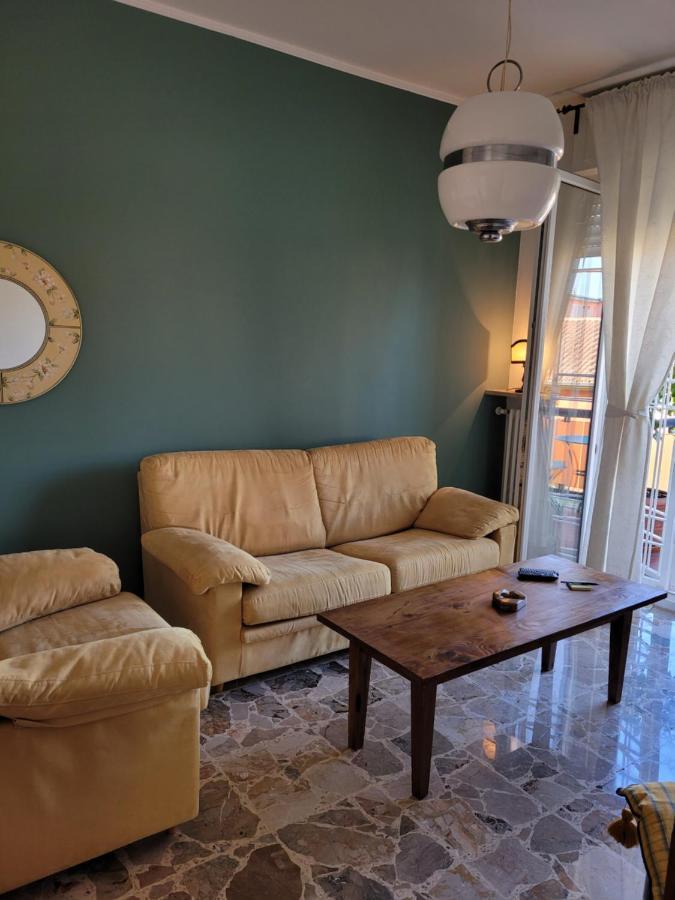 Ferienwohnung Garda Best Living Desenzano del Garda Exterior foto