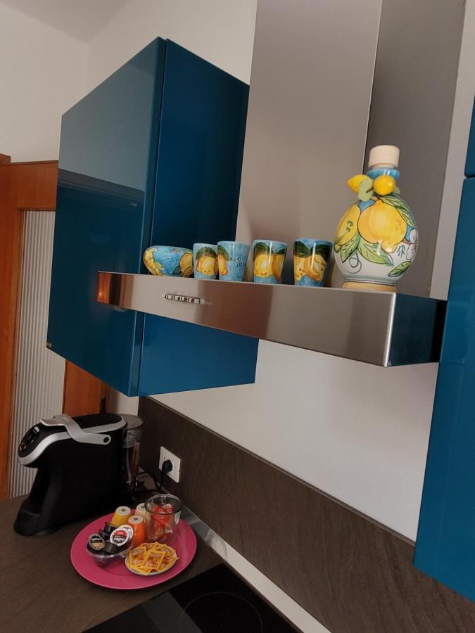 Ferienwohnung Garda Best Living Desenzano del Garda Exterior foto